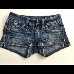 Preowned Miss Me shorts in excellent condition